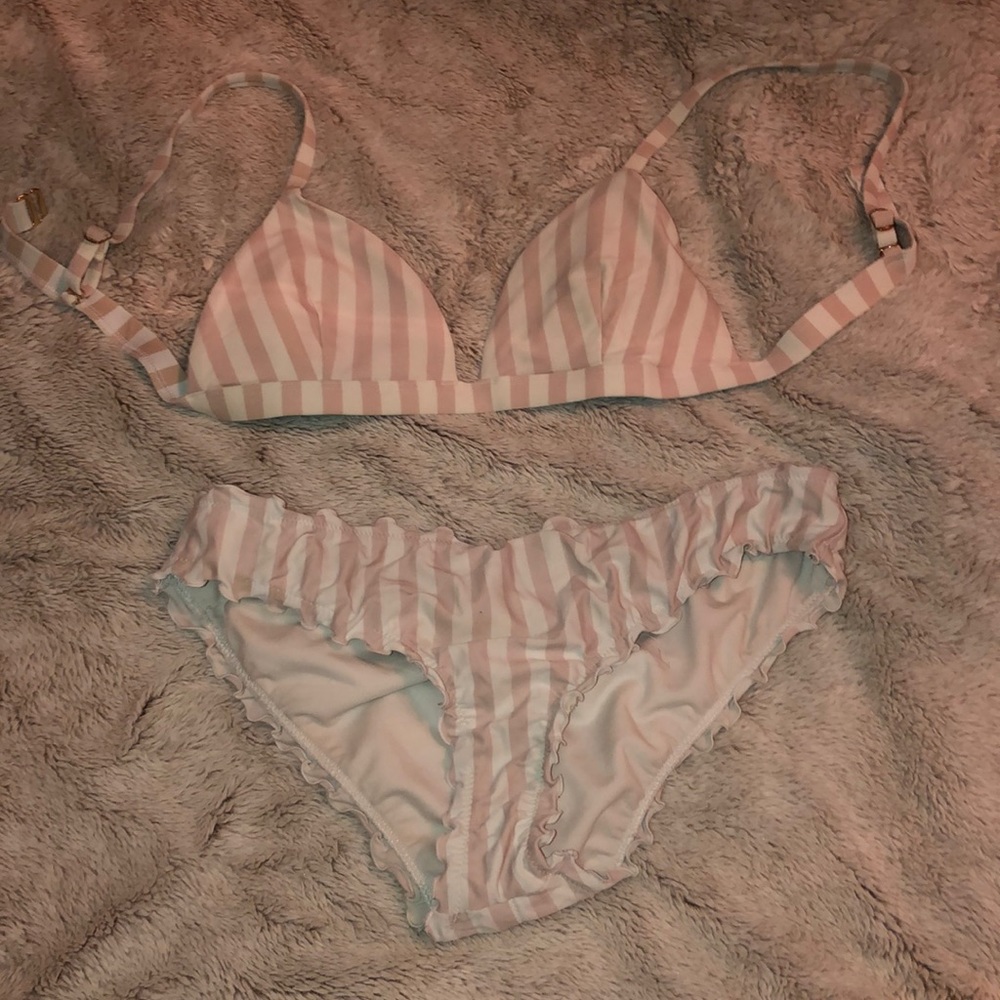 hollister swim suit